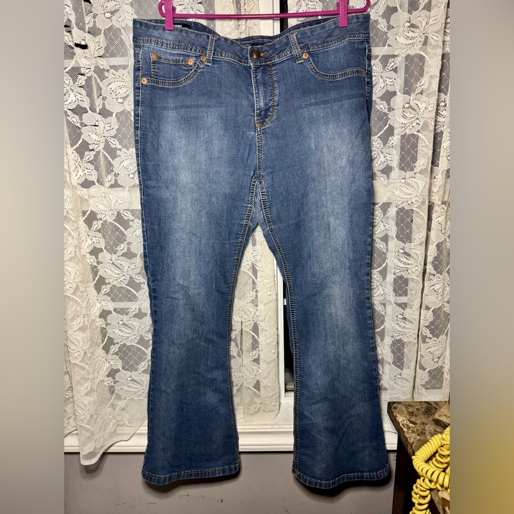 Blue Wide Leg Flare Jeans with Distressed Look